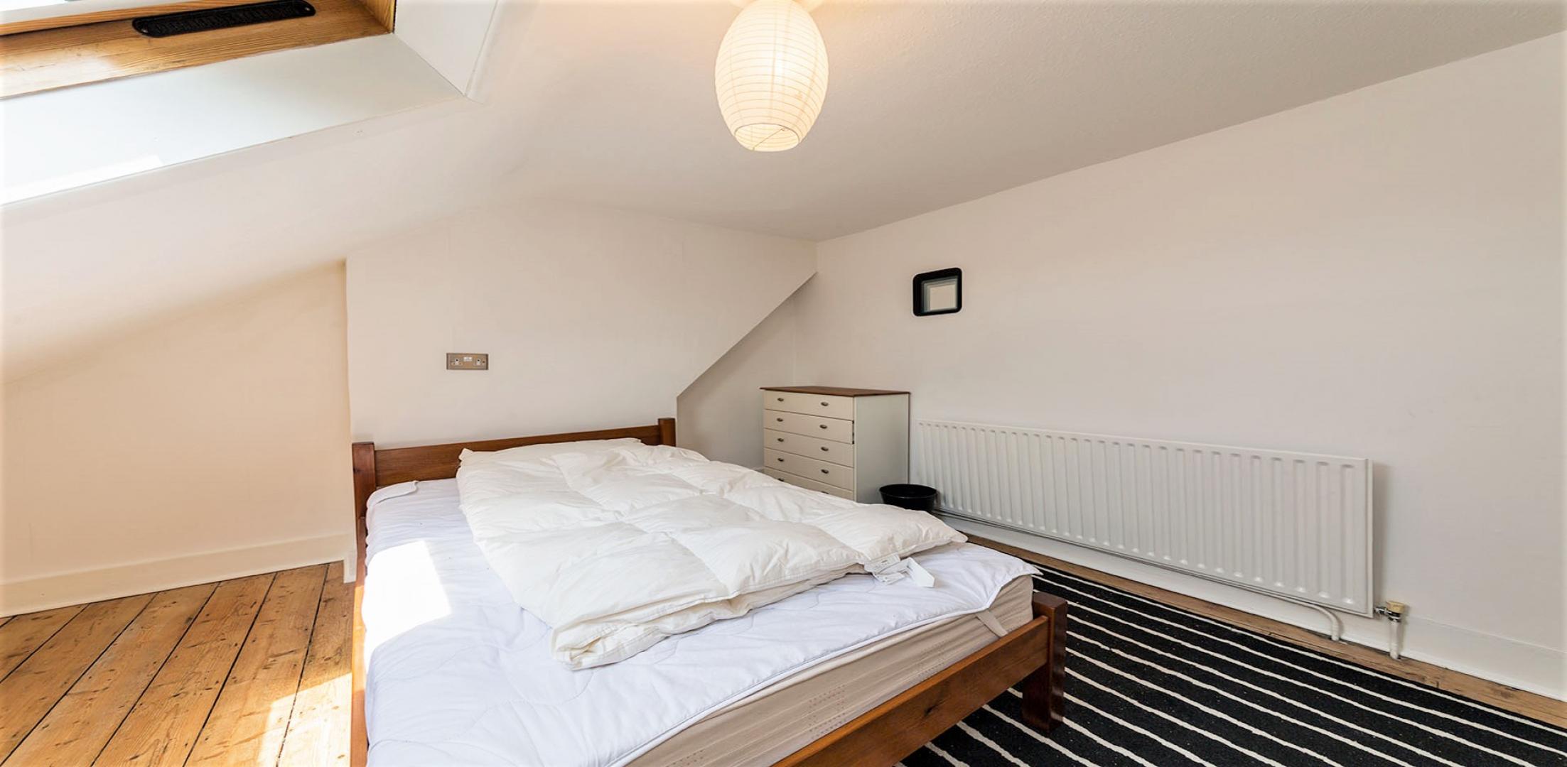 			Studio Apartment, 1 bath, 1 reception Flat			 Ravenshaw Street, WEST HAMPSTEAD